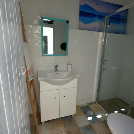 Hostel Carlo's